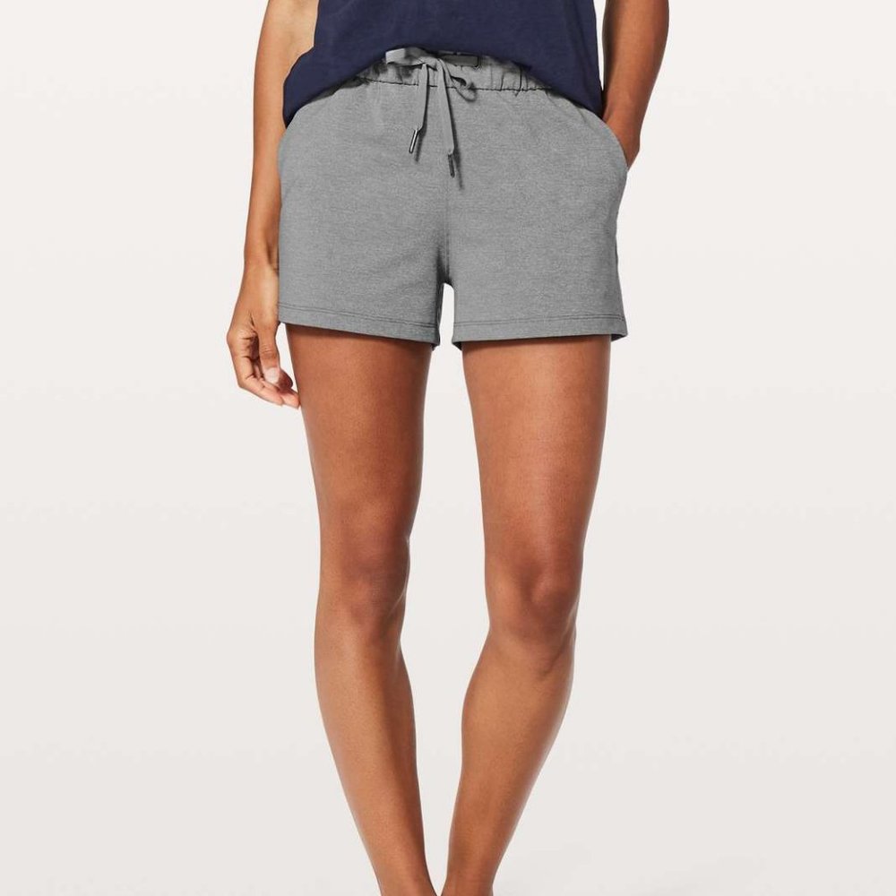 Lululemon On The Fly Short *2.5"